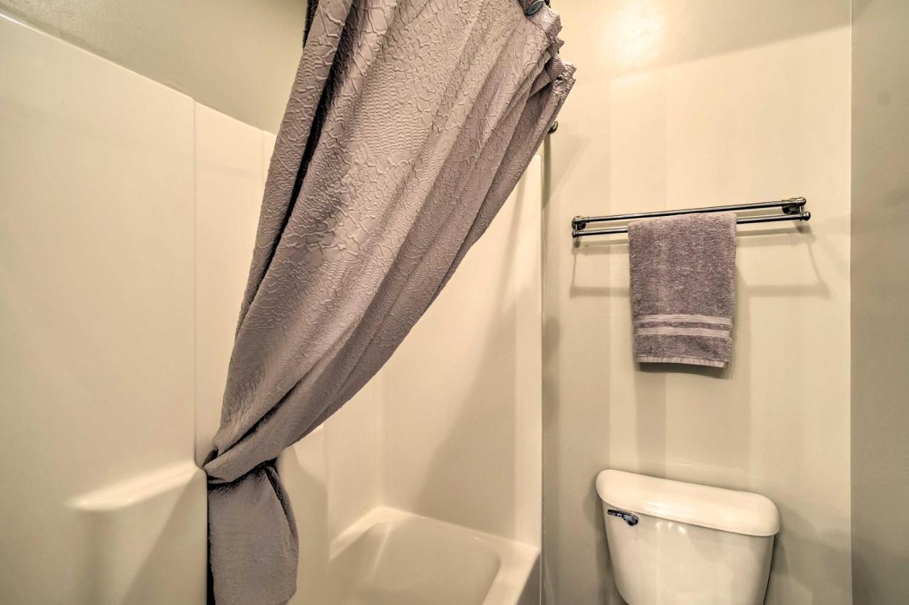 Lovely Myrtle Beach Condo With Community Pool! エクステリア 写真